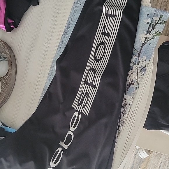 2 bebe leggings - Picture 2 of 5